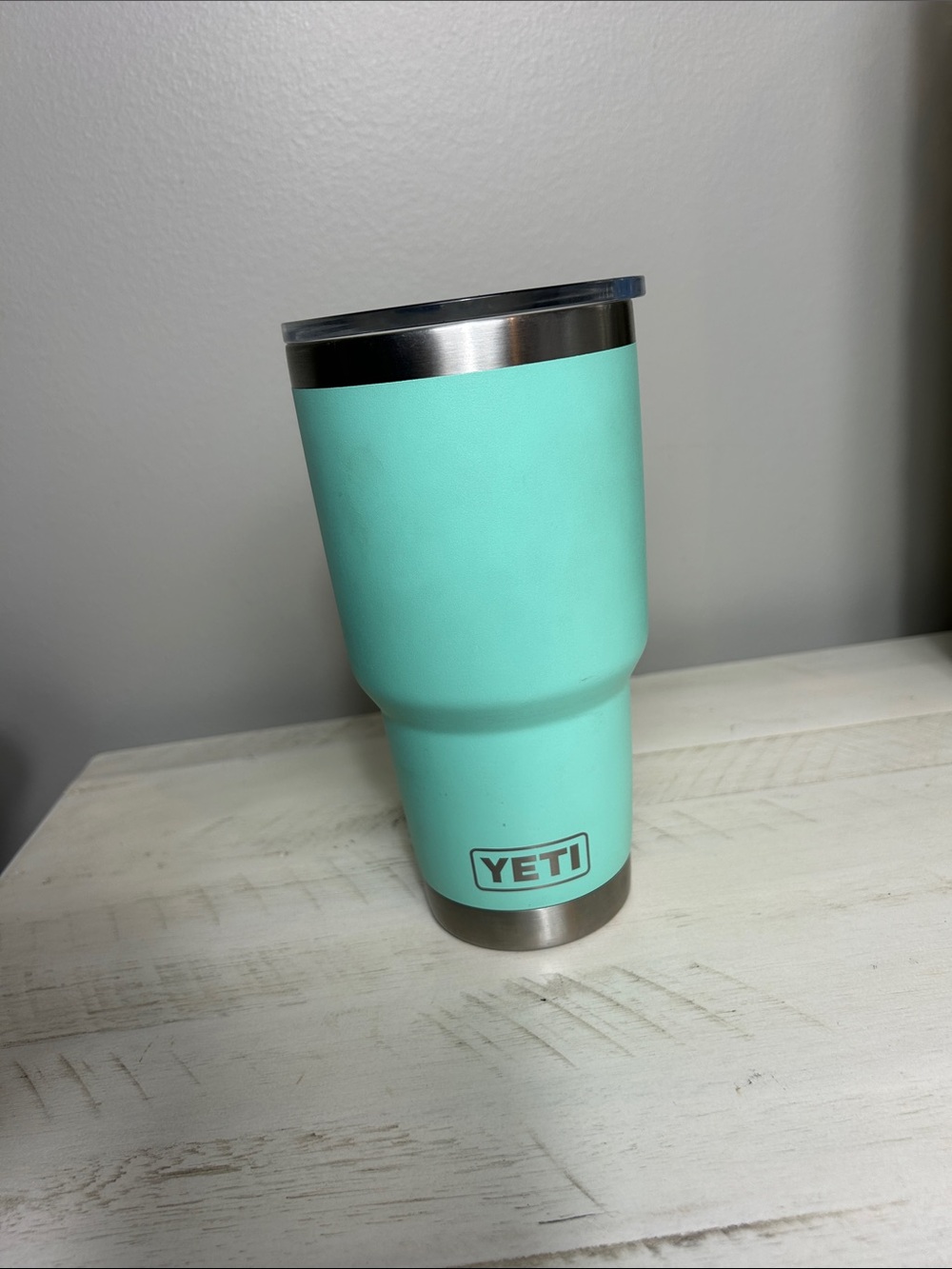 Title: YETI 30 oz Rambler Tumbler – Stainless Steel